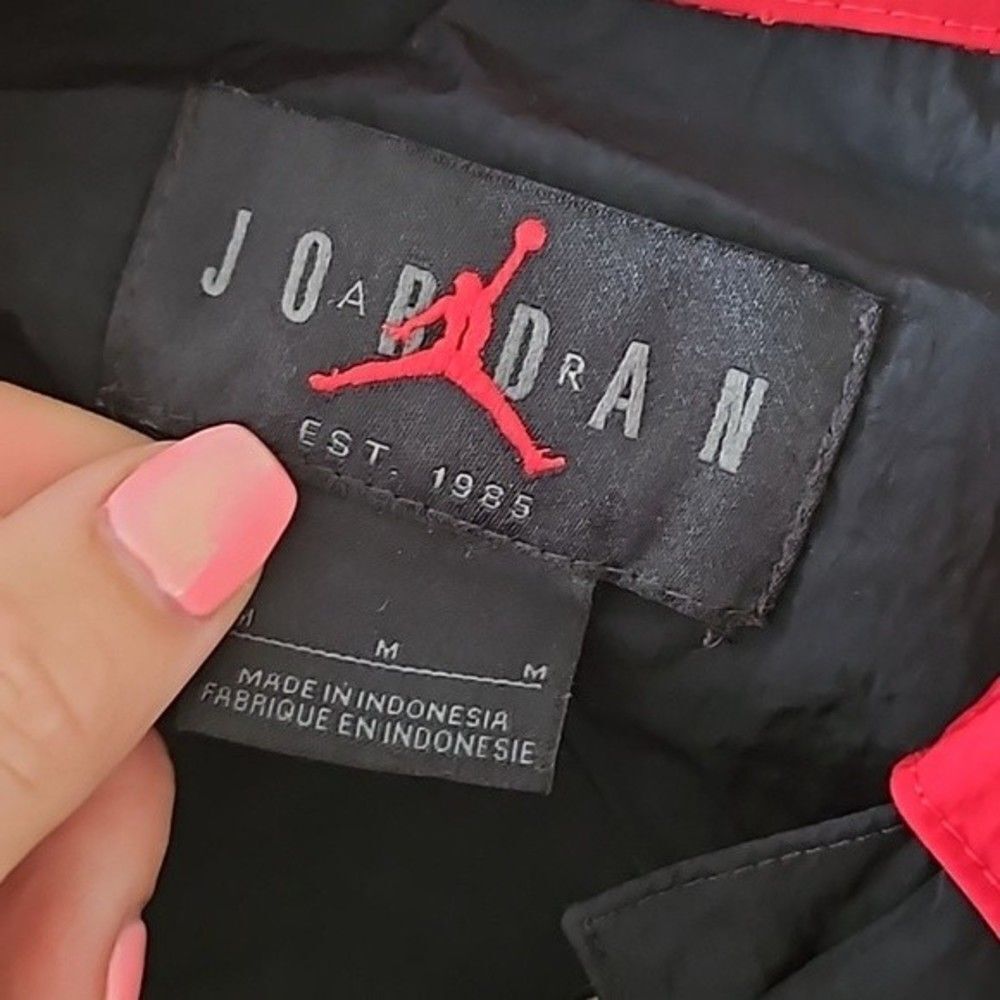 Jordan Jumpsuit Windbreaker Size Medium Red Black Full Bodysuit move to zero - Picture 4 of 11